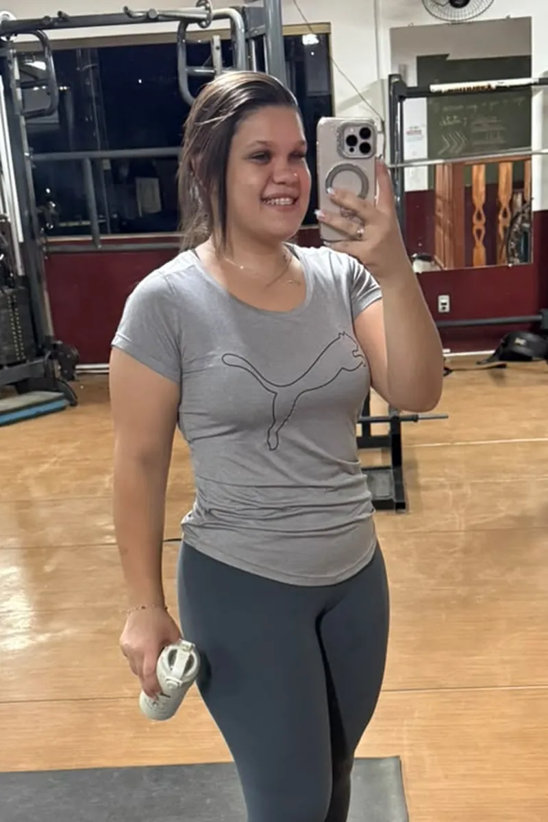 A mesma aluna depois, na academia, visivelmente mais magra